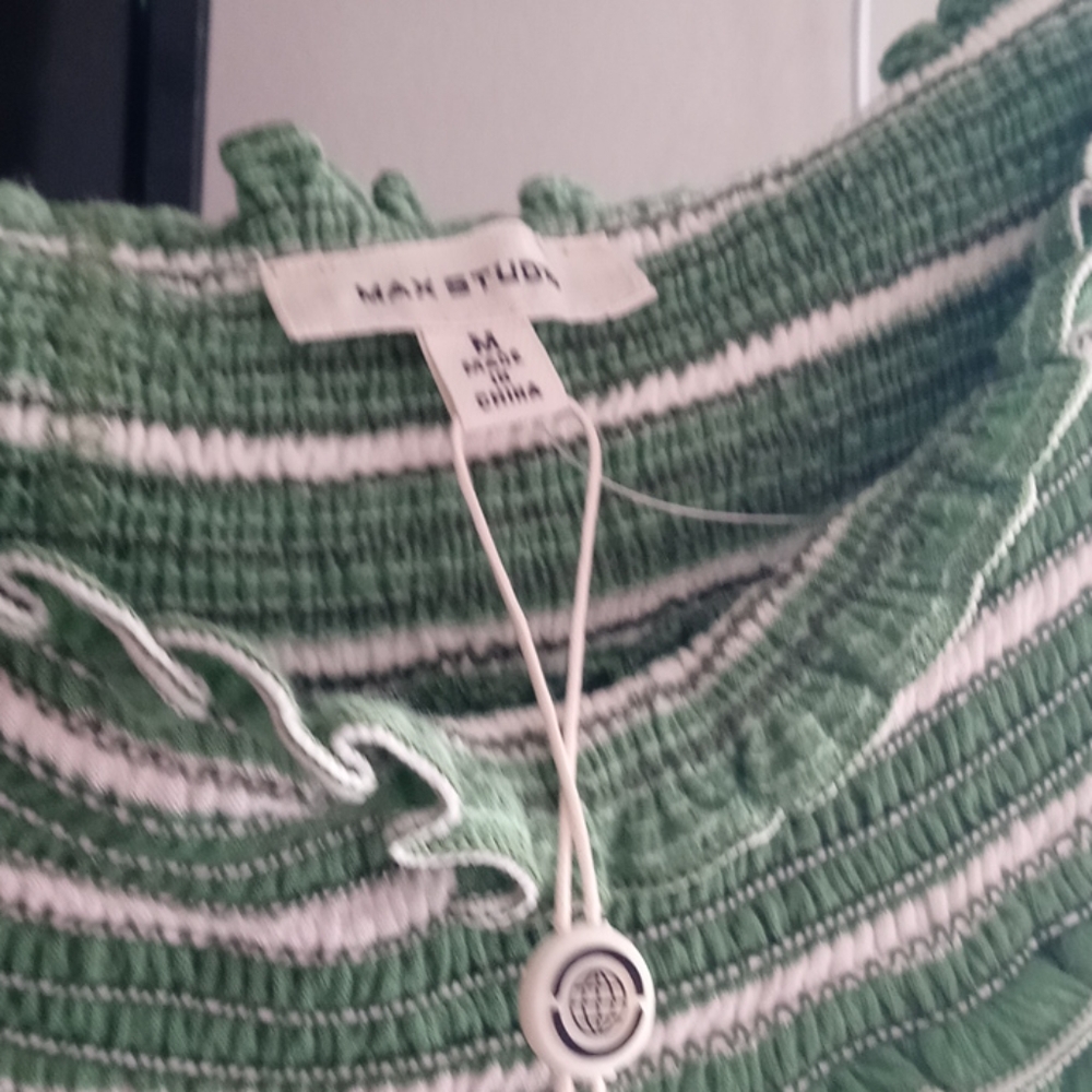 Max studio top - Picture 2 of 3